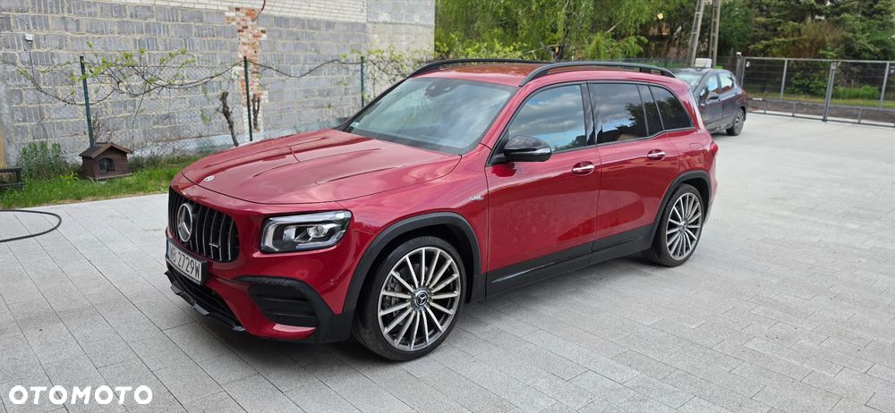 Mercedes-Benz GLB - 2