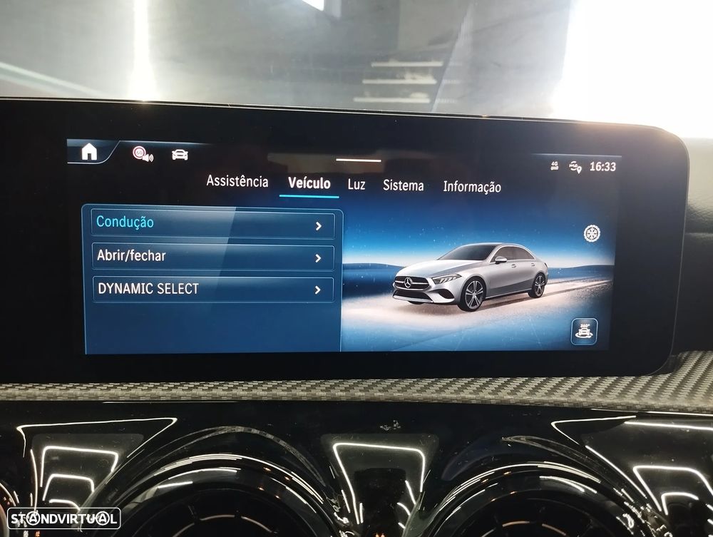 Mercedes-Benz A 200 Limousine d - 32