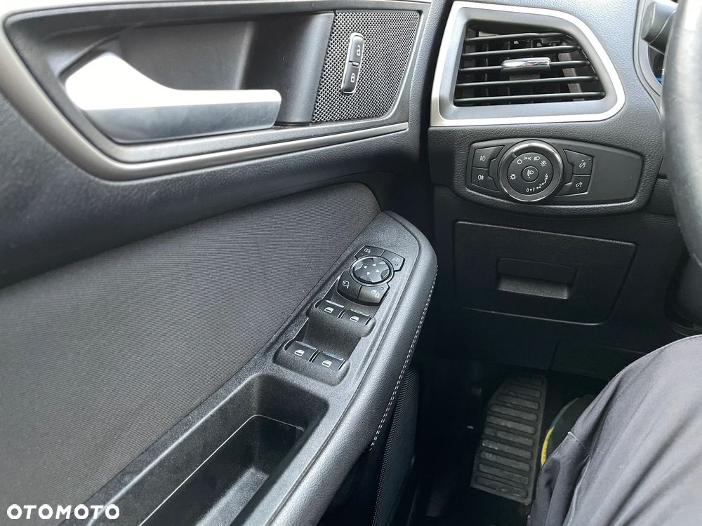 Ford S-Max 2.0 TDCi Titanium PowerShift - 16