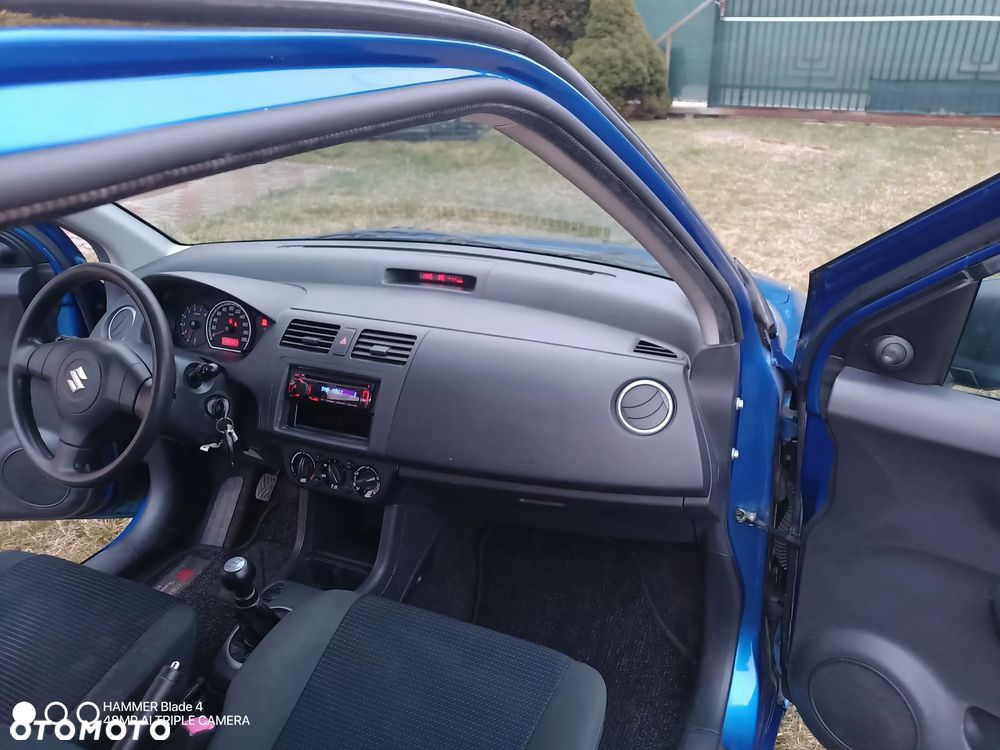 Suzuki Swift 1.3 GLX / Comfort - 25