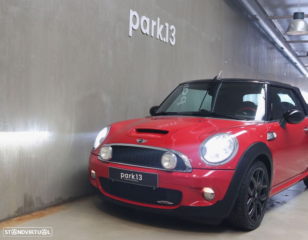 MINI Cabrio John Cooper Works - 39