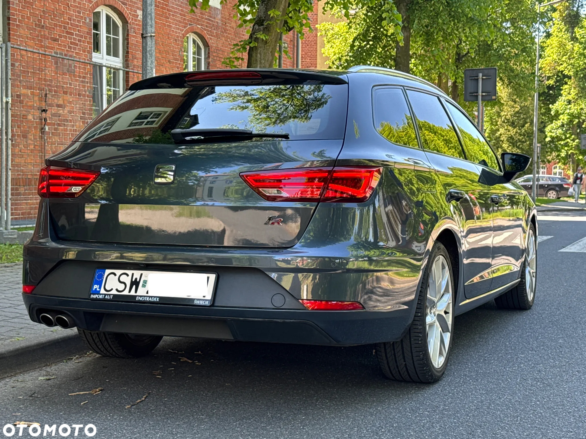 Seat Leon 2.0 TDI DSG FR Plus - 8