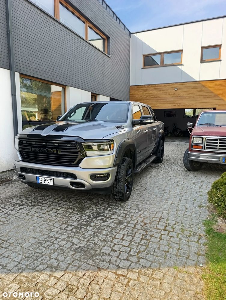 RAM 1500 Crew Cab Shortbed Bighorn - 6
