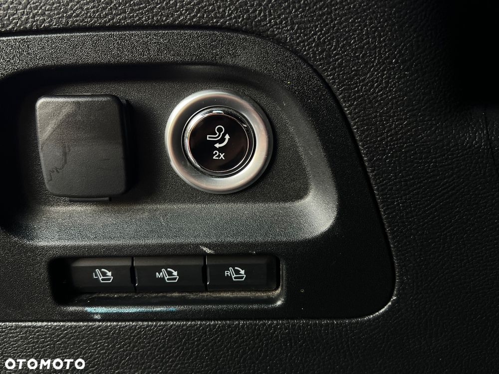 Ford S-Max ver-2-0-ecoblue-st--line - 26
