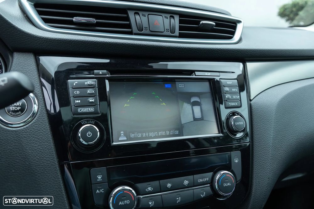 Nissan Qashqai 1.5 dCi N-Connecta - 22