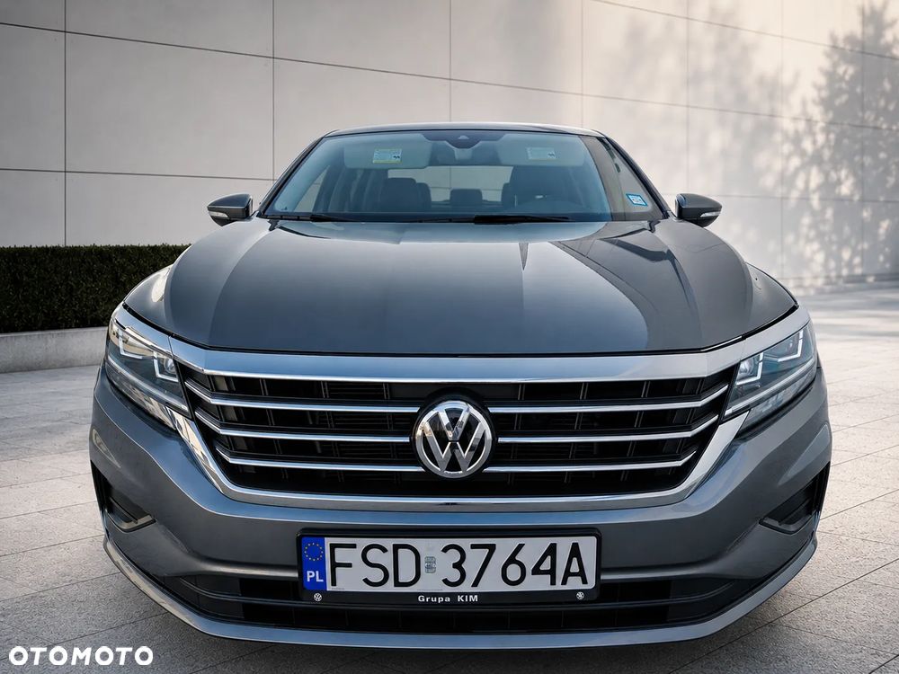 Volkswagen Passat - 3