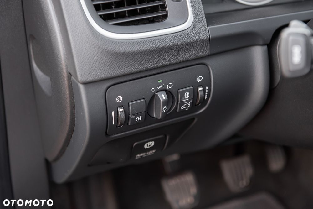 Volvo V60 - 16
