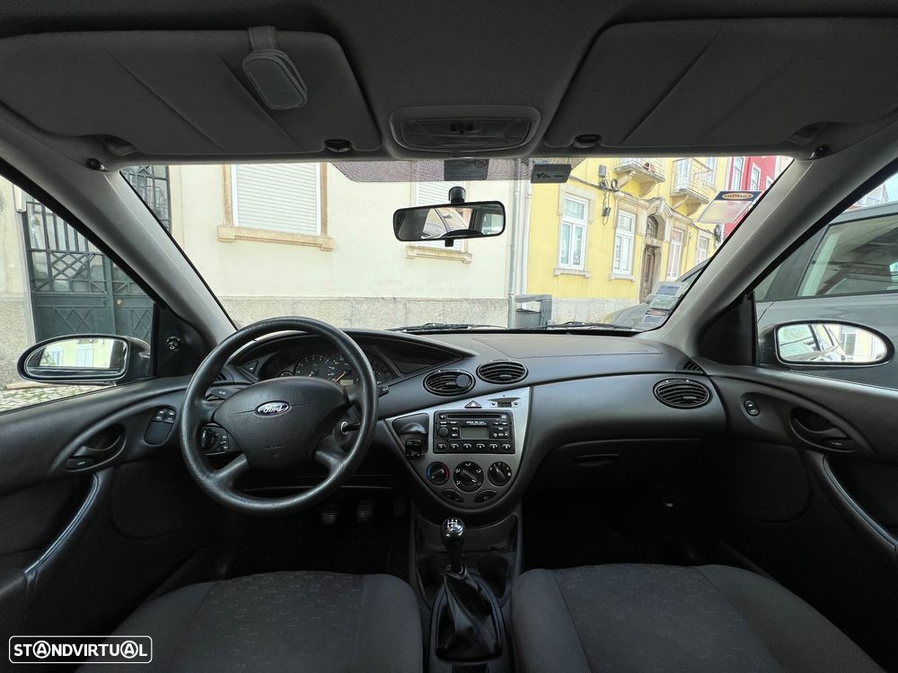 Ford Focus SW 1.4 Ambiente - 2