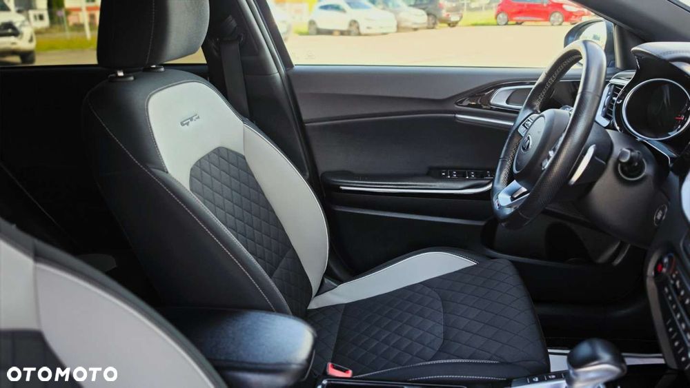 Kia ProCeed 1.4 T-GDI GT Line DCT - 13