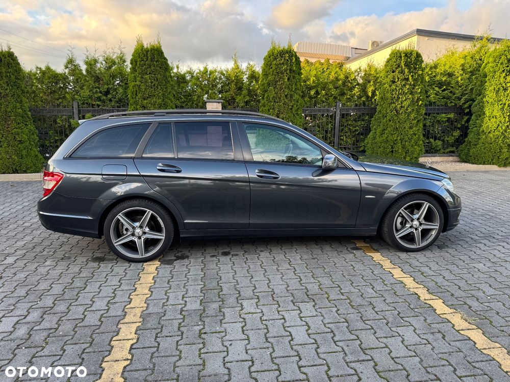 Mercedes-Benz Klasa C 200 CDI Elegance - 13