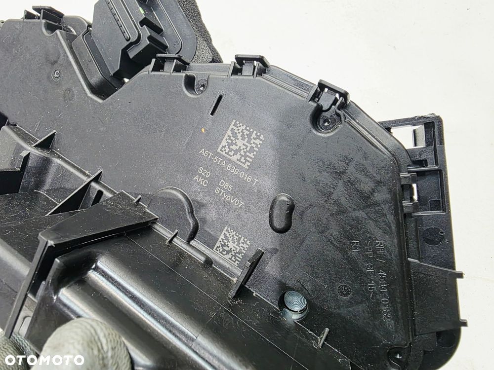 ZAMEK DRZWI PRAWY TYŁ AUDI A3 8Y VOLKSWAGEN SEAT SKODA 5TA839016T - 5
