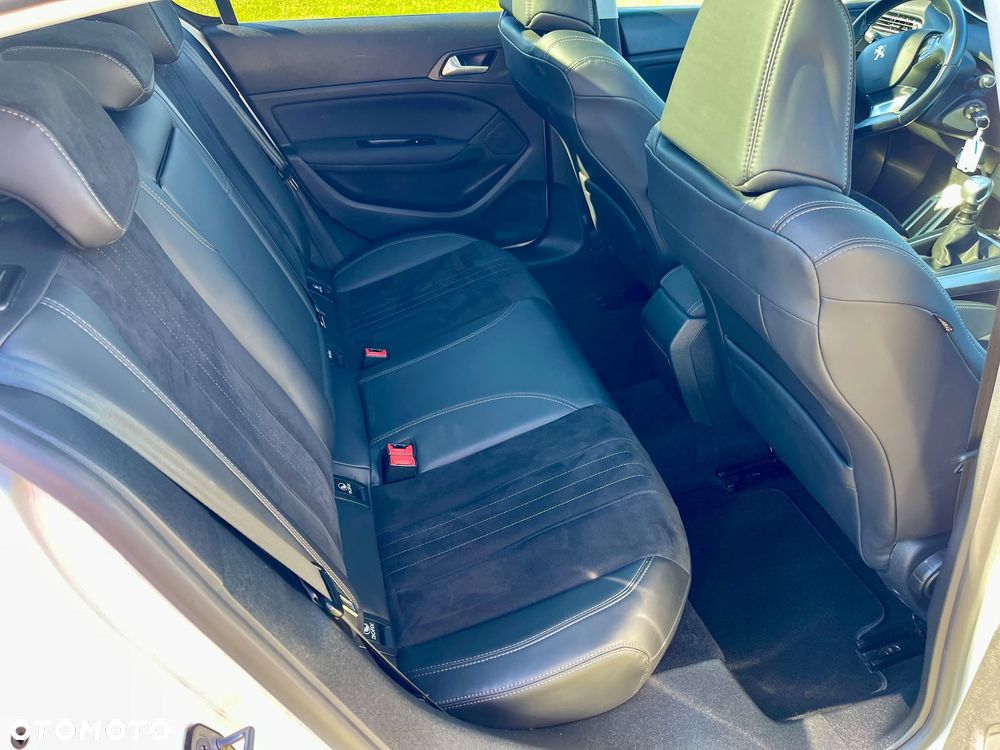 Peugeot 308 1.5 BlueHDi Allure S&S - 31