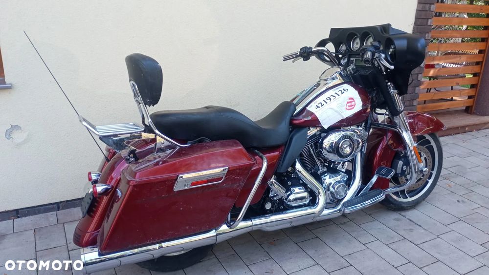 Harley-Davidson Touring Street Glide - 2