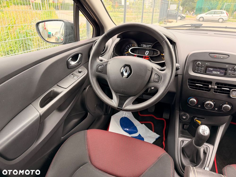 Renault Clio 1.2 16V Intens - 24