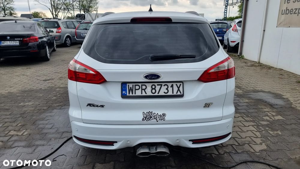 Ford Focus 1.0 EcoBoost Titanium - 28