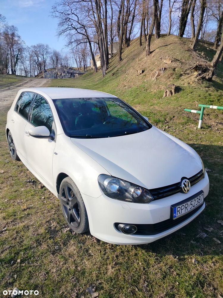 Volkswagen Golf - 2