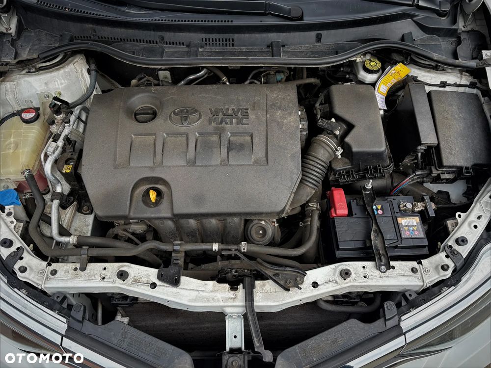 Toyota Auris 1.6 Premium - 13