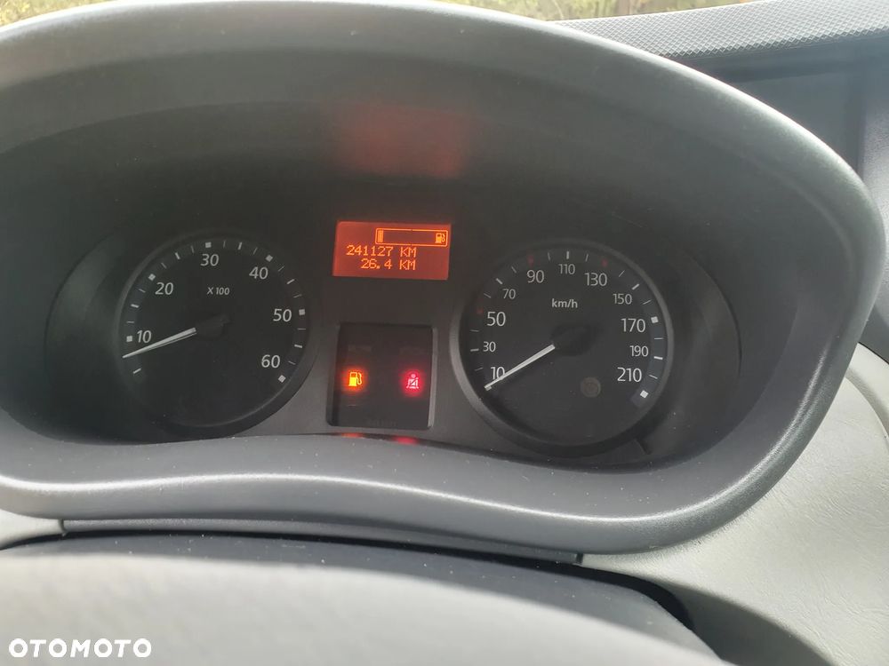Renault TRAFIC - 28