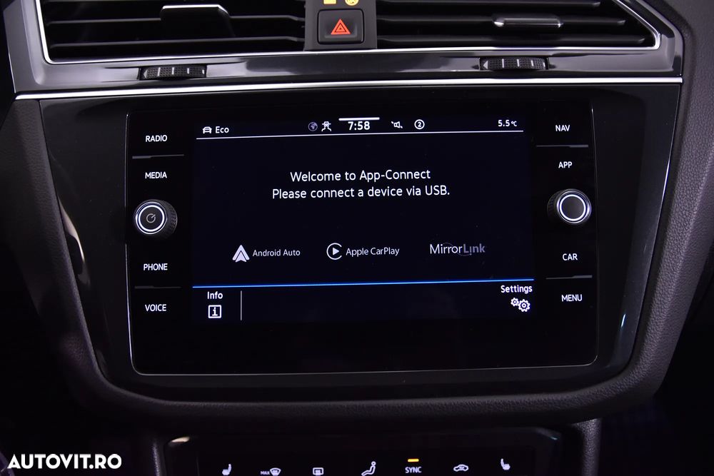 Volkswagen Tiguan - 20