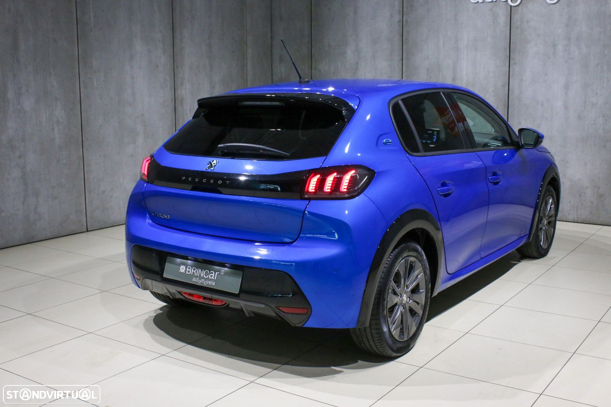 Peugeot e-208 Allure - 15