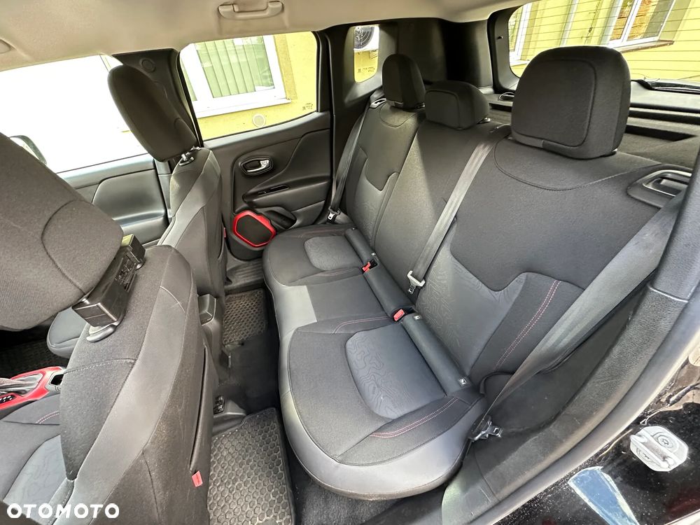 Jeep Renegade - 15