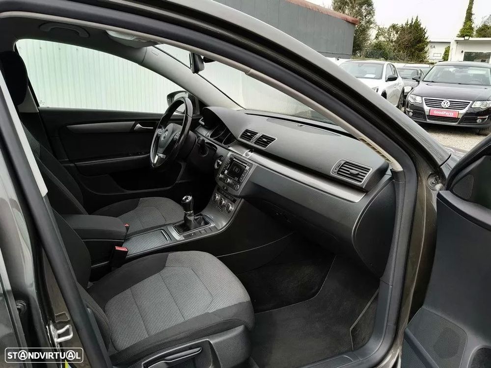 VW Passat 1.6 TDI BlueMotion - 3