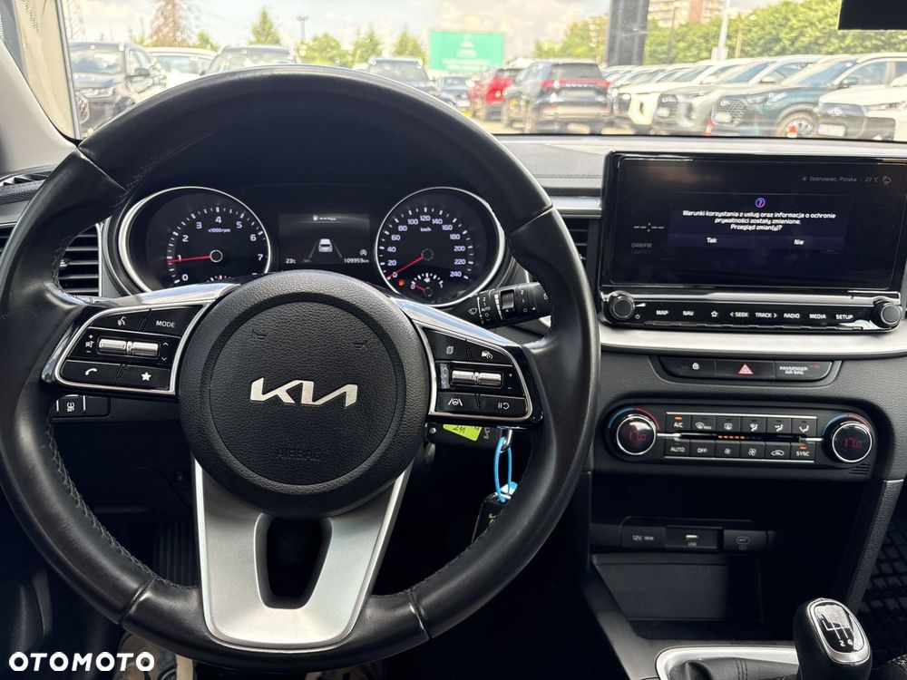 Kia Ceed - 13
