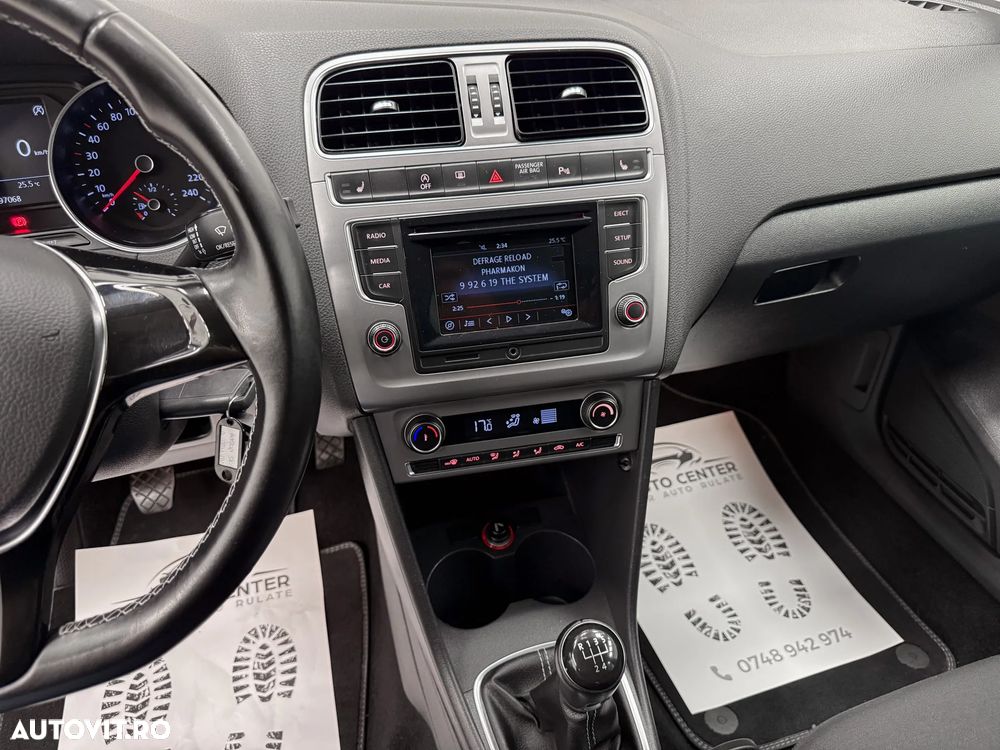 Volkswagen Polo 1.2 TSI Blue Motion Technology Lounge - 25