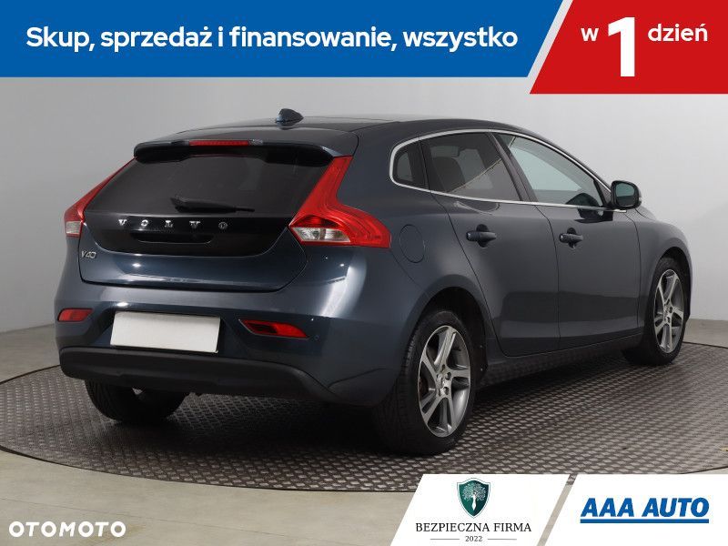 Volvo V40 - 6