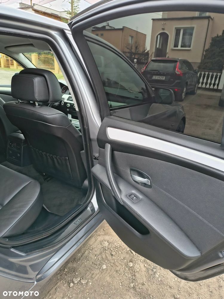 BMW Seria 5 523i Edition Exclusive - 21