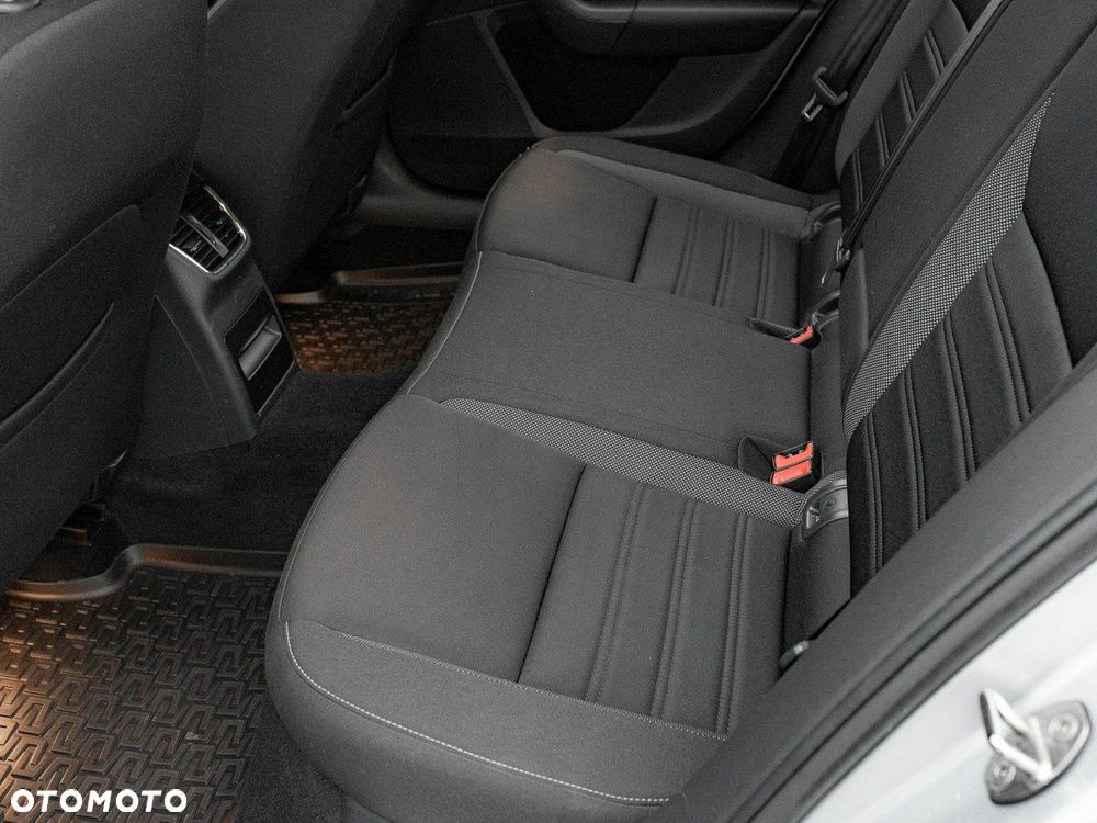 Skoda Octavia 2.0 TDI SCR Ambition DSG - 27