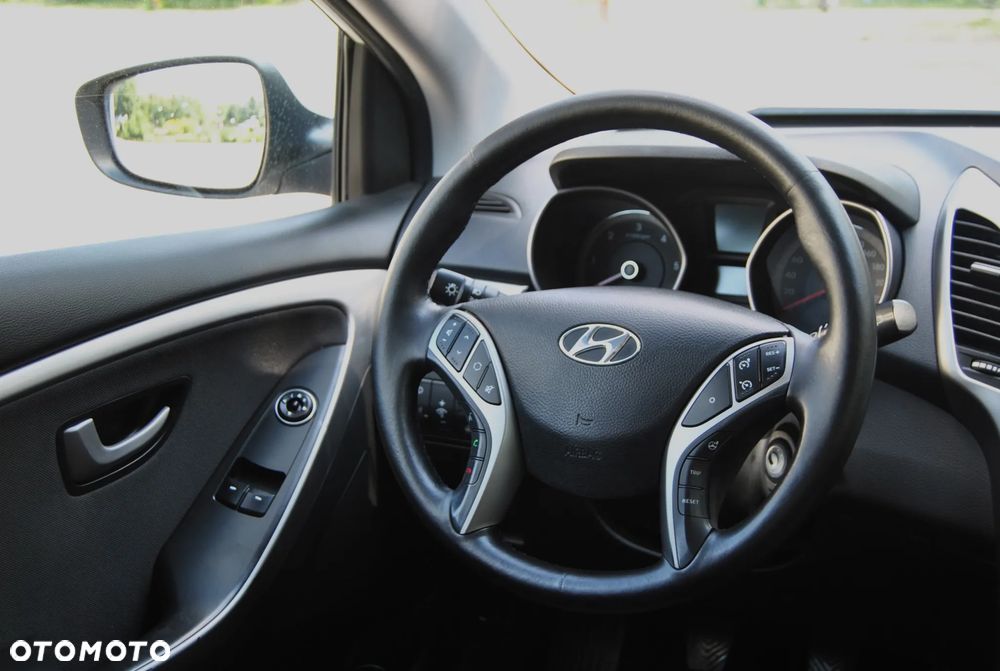 Hyundai i30 1.6 CRDi Style - 10