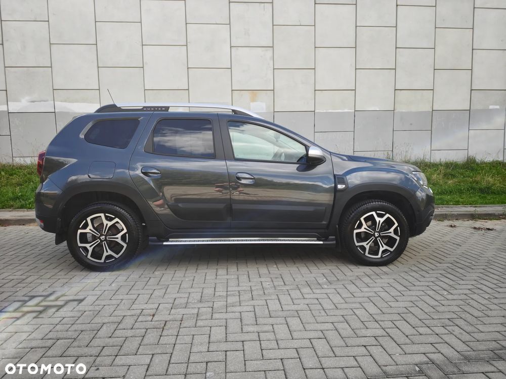 Dacia Duster 1.6 SCe Blackshadow S&S - 5