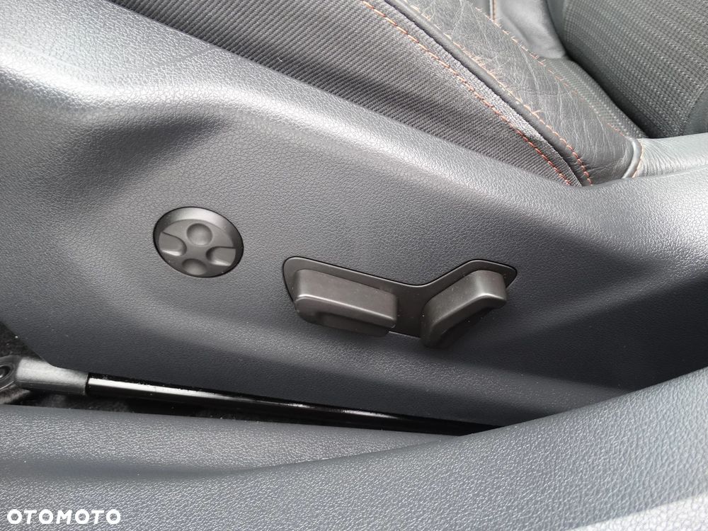 Peugeot 508 BlueHDi FAP 180 Automatik Stop&Start Allure - 21