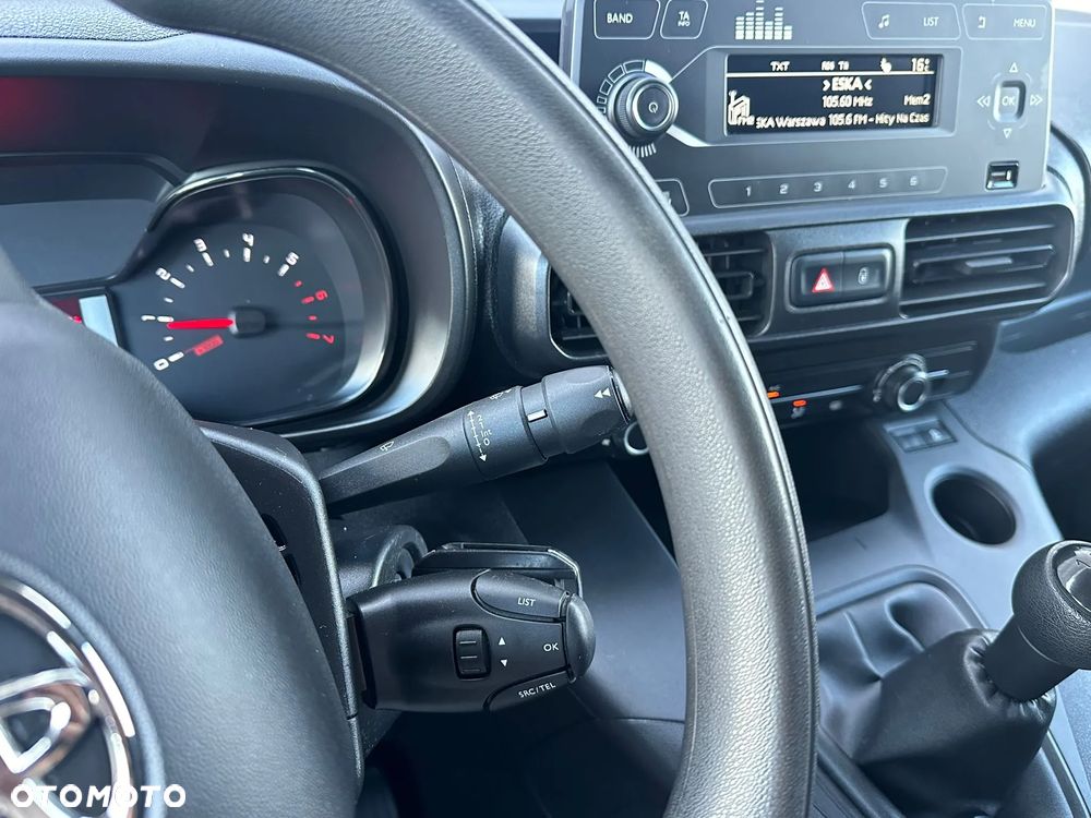 Toyota Proace City - 23