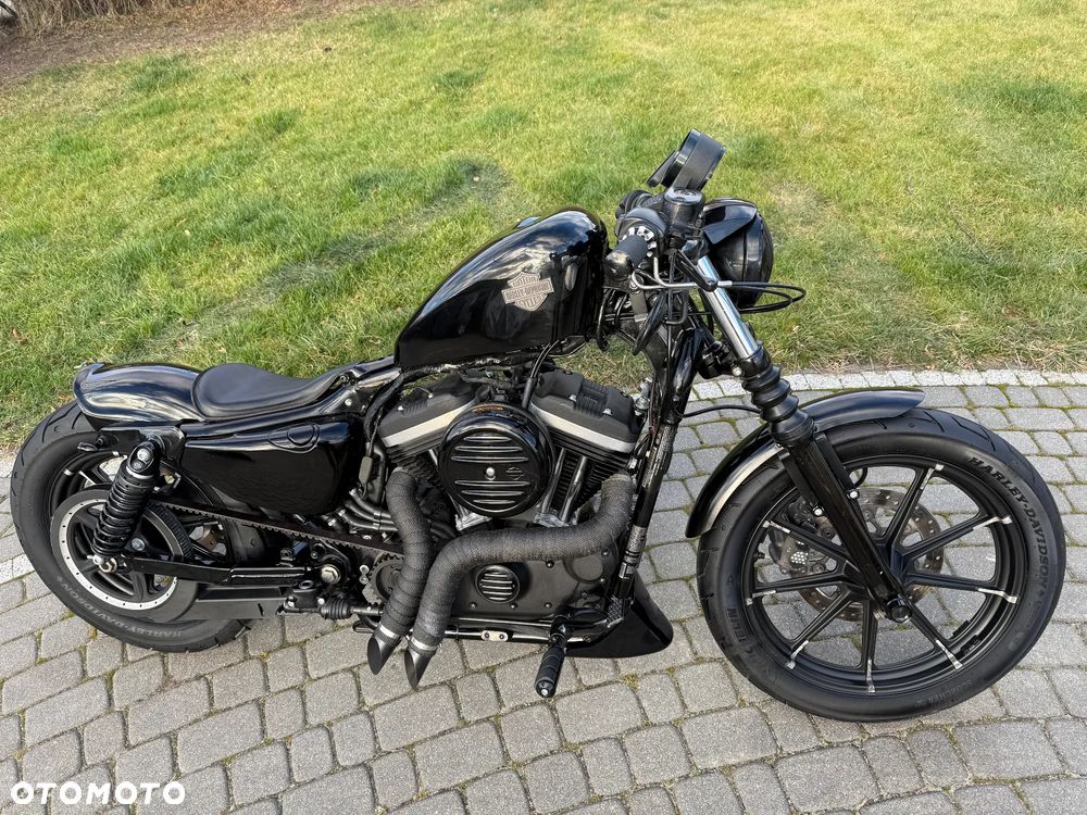 Harley-Davidson Sportster Iron 883 - 3
