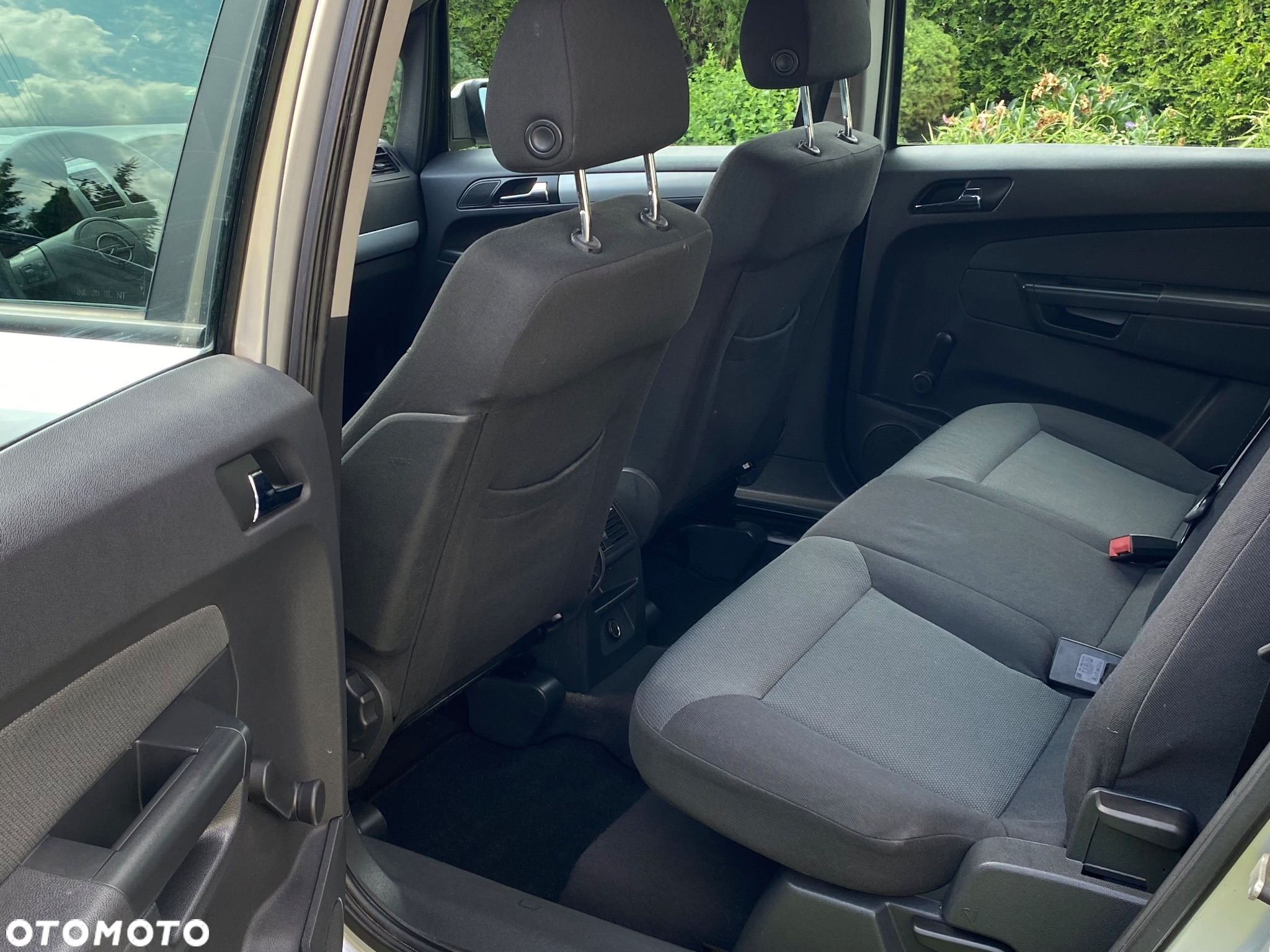 Opel Zafira 1.6 Elegance - 11