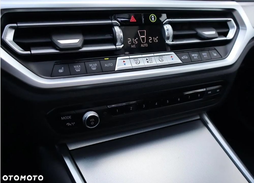 BMW Seria 3 320d Luxury Line - 8