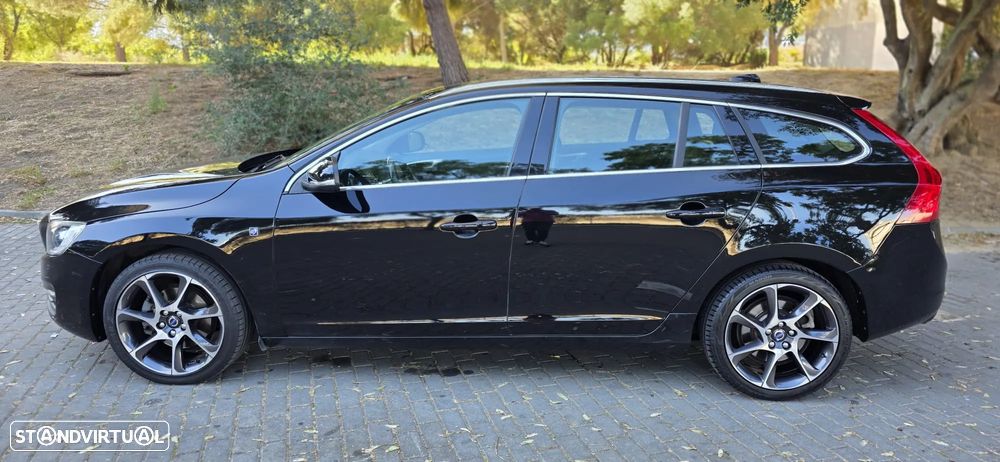 Volvo V60 2.0 D3 VOR Geartronic - 3