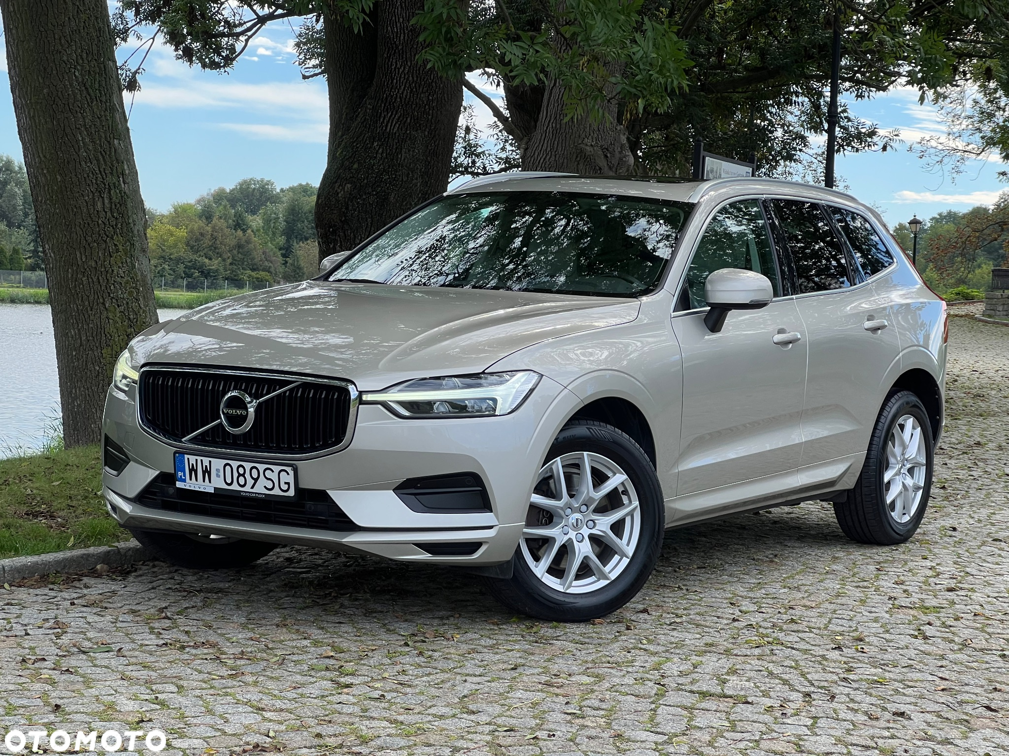 Volvo XC 60 D4 AWD Geartronic Momentum - 2