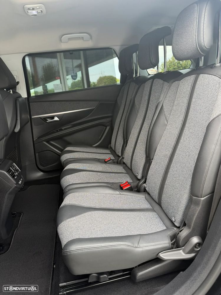 Peugeot 5008 1.5 BlueHDi Allure EAT8 - 12