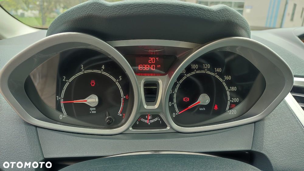 Ford Fiesta 1.4 Titanium - 15