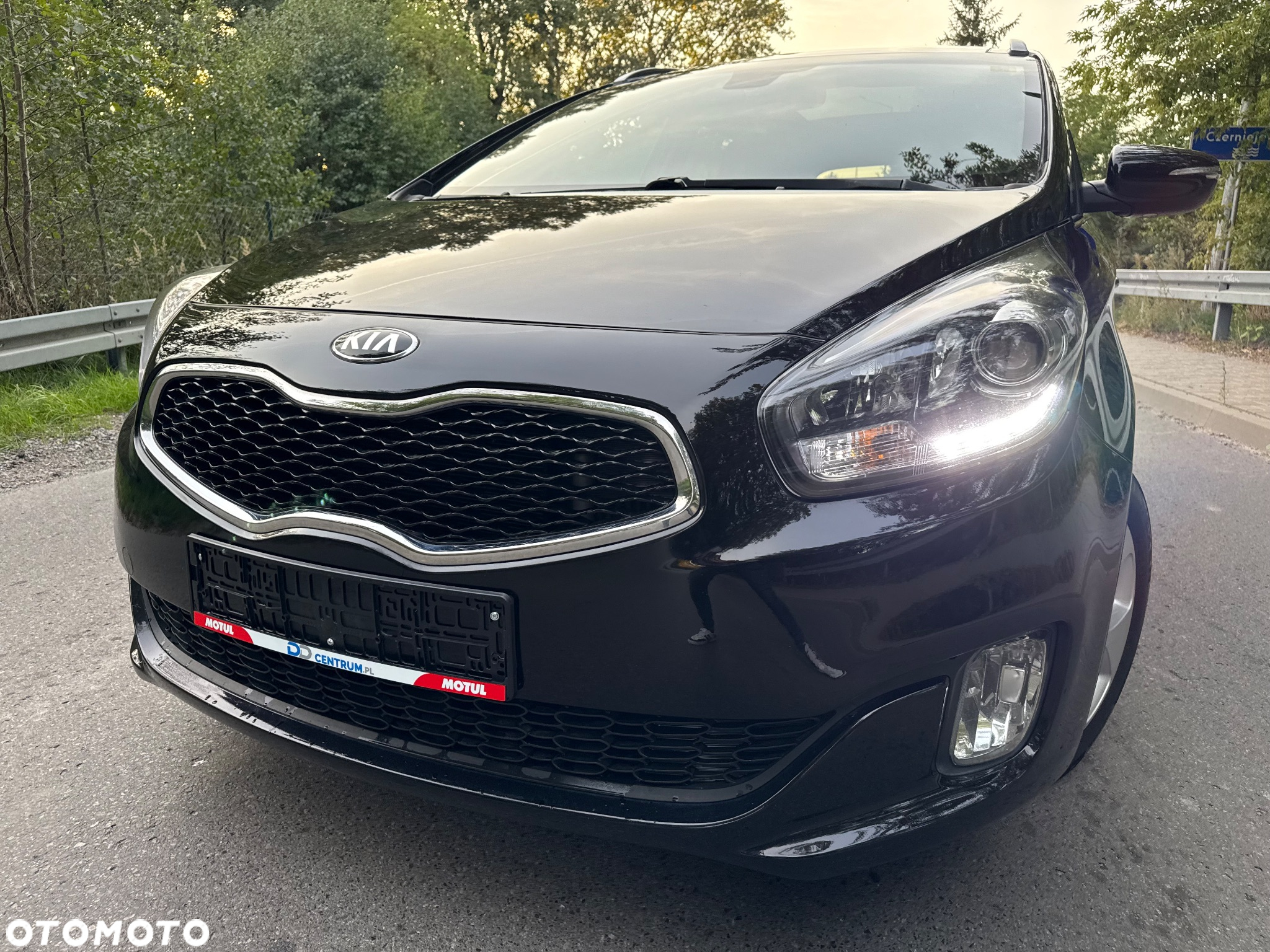 Kia Carens 1.7 CRDi XL 7os - 5