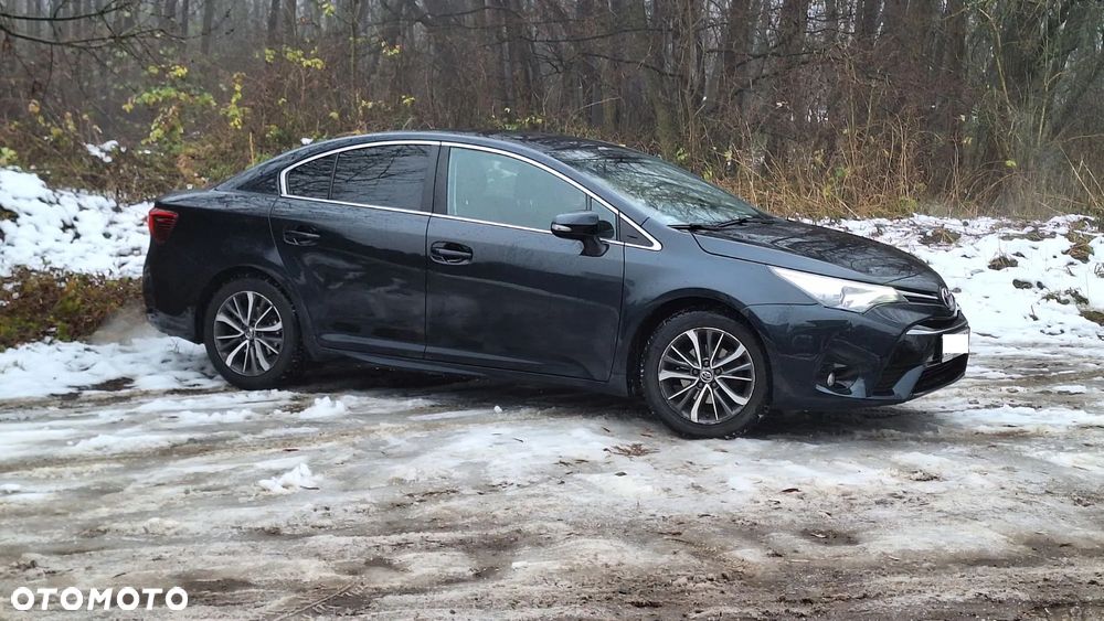 Toyota Avensis 1.8 Premium - 5