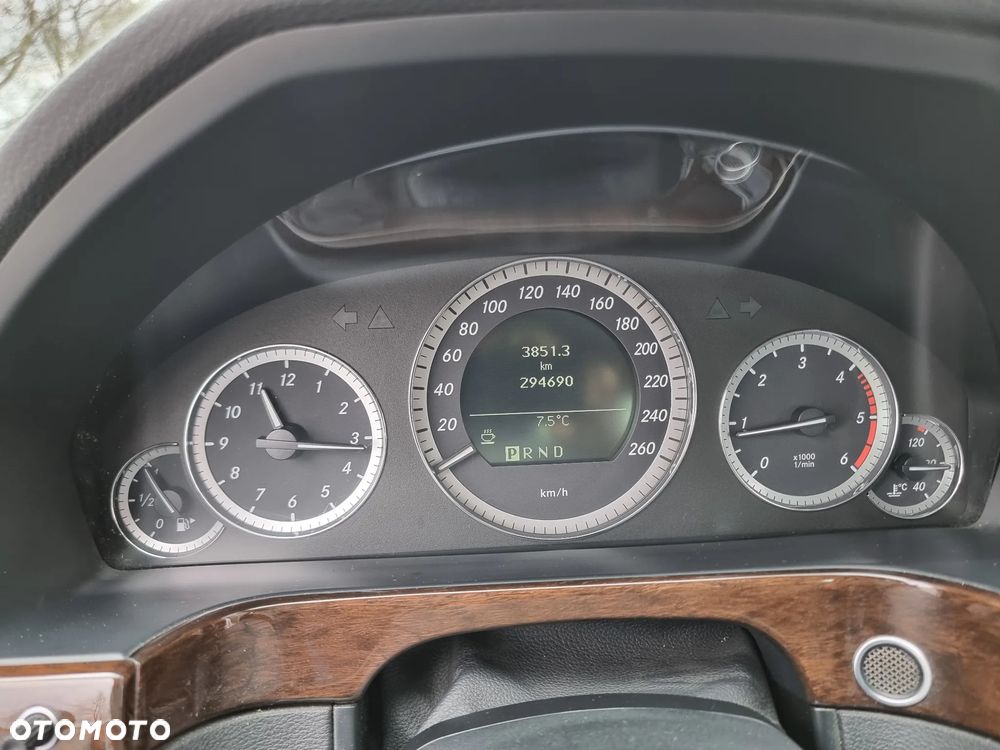 Mercedes-Benz Klasa E 220 CDI BlueEff - 6