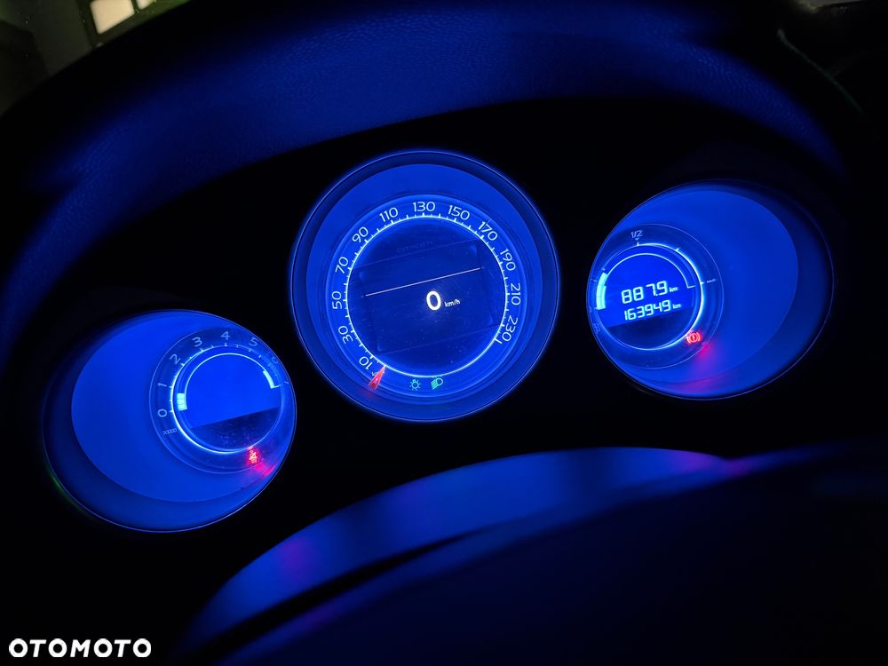 Citroën DS4 THP 200 SportChic - 19