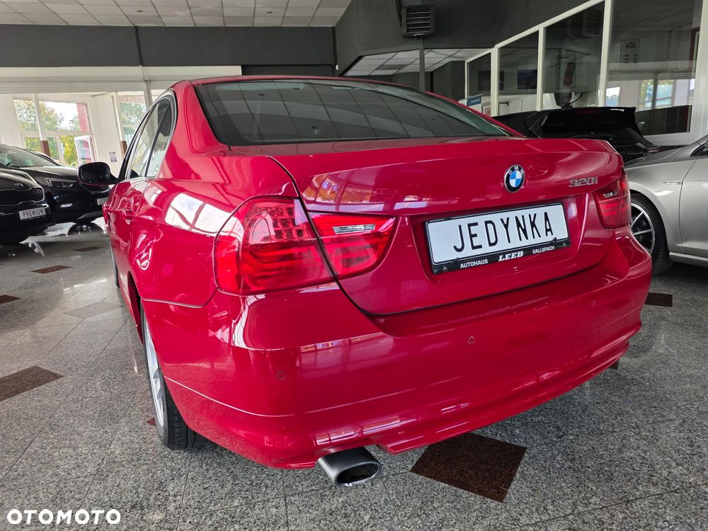 BMW 3 Series 2008 photo 4