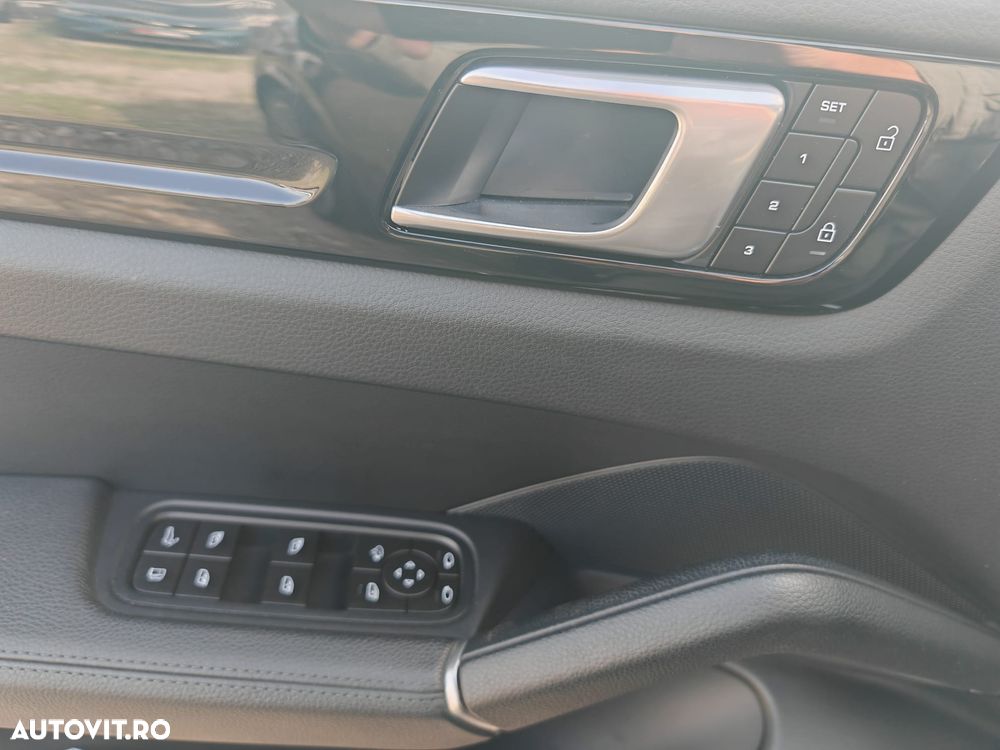 Porsche Cayenne Coupe E-Hybrid Tiptronic S Black Edition - 13