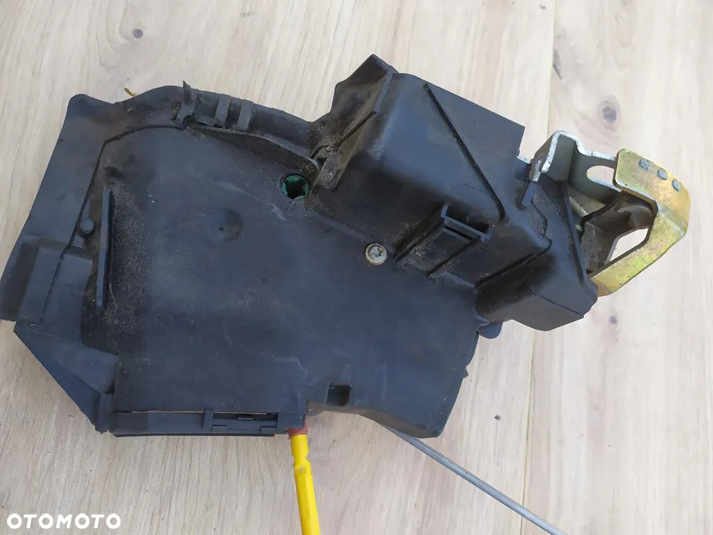 BMW 5 E39 ZAMEK DRZWI LEWY PRZÓD PRZEDNI 8235113 EUROPA - 4