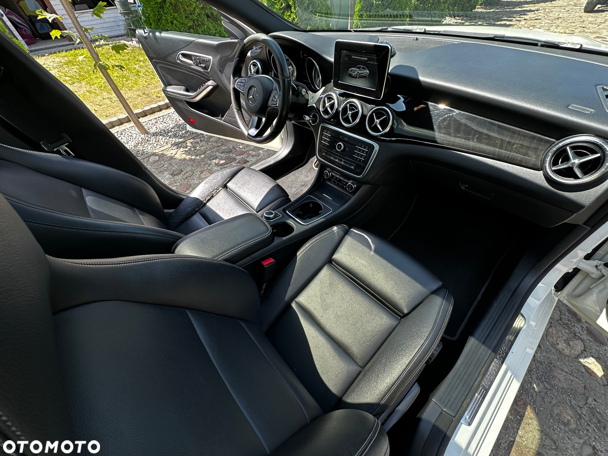 Mercedes-Benz CLA 250 4-Matic - 14